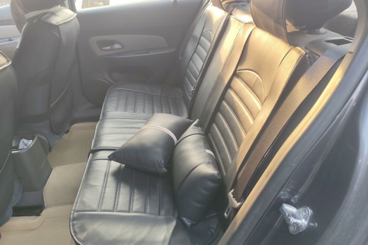 Used Chevrolet Cruze 2012 1.6L SL MT
