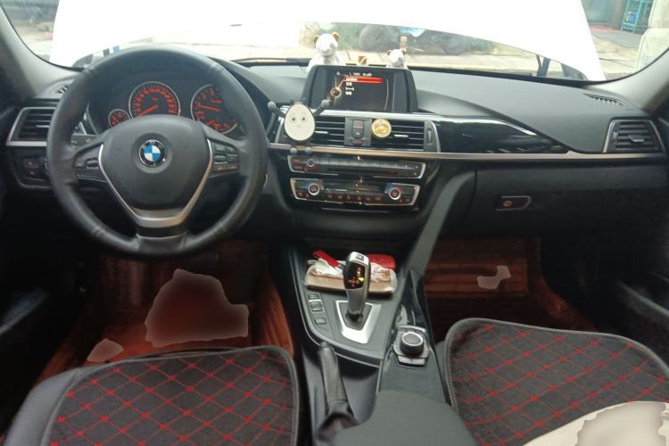 Used BMW 3 Series 2017 320Li Fashion Model Center Console