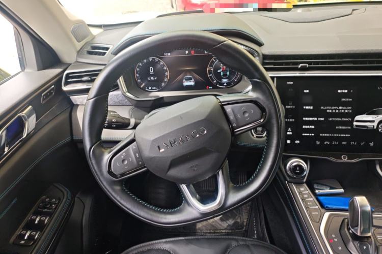 Used Lynk & Co 05 2020 2.0TD Two-Wheel Drive Shine Halo
