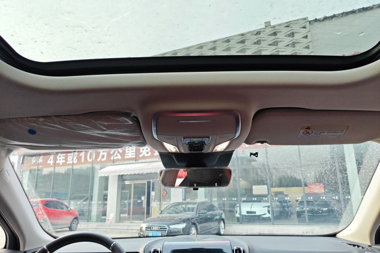 Used Hongqi HS3 2023 1.5T Two-Wheel Drive Shanwei Edition Headliner