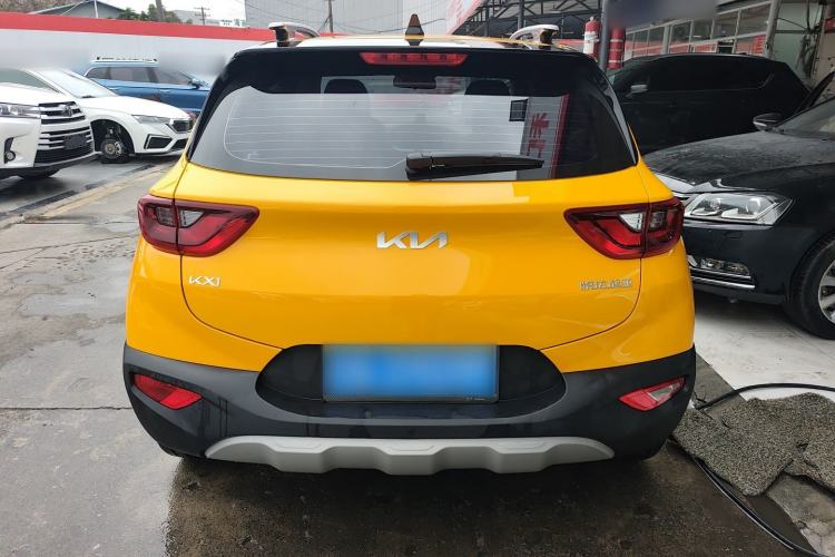 Used Kia kx1 Stonic 2021 1.4L CVT Sunroof Model