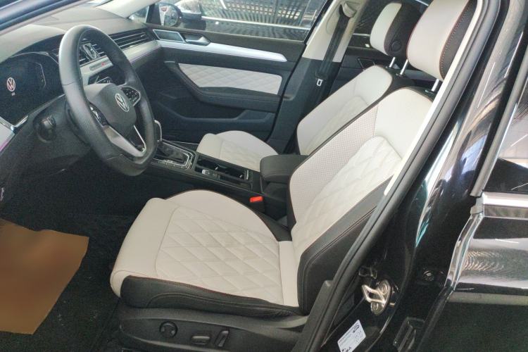 Used Volkswagen Magotan 2024 2 Million Units Zhongxiang Version 330TSI DSG Luxury Edition Left Front Seat