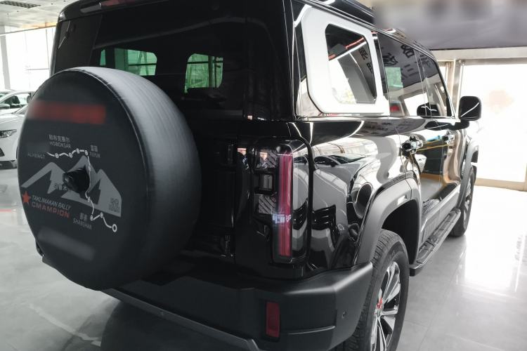 Used BAIC Off-Road BJ40 2024 2.0T All-New Urban Hunter Edition Ultimate Version
