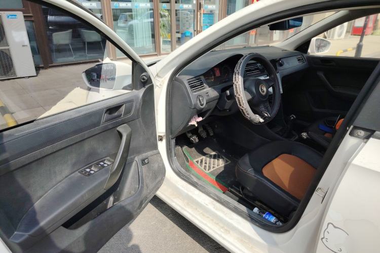 Used Volkswagen Santana 2015 1.4L Manual Fashion Edition
