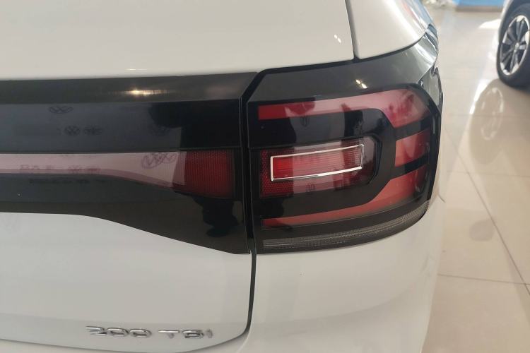 Used Volkswagen Tacqua 2021 200TSI DSG JoyConnect Edition