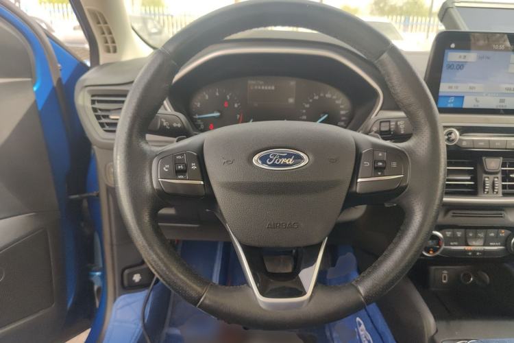 Used Ford Focus 2019 Sedan EcoBoost 180 Automatic Trend Edition Steering Wheel