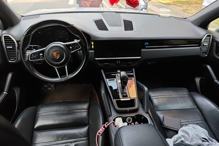 Used Porsche Cayenne 2018 Cayenne 3.0T Center Console