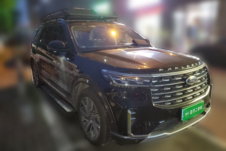 Used Ford Explorer 2023 EcoBoost 285 Four-Wheel Drive Titanium Edition 7-Seater Front Right 45 Deg