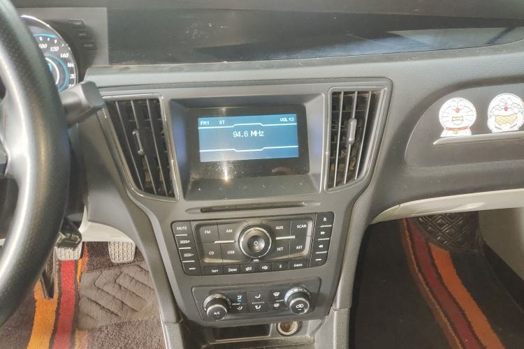 Used BAIC Senova D50 2014 1.5L manual standard version
