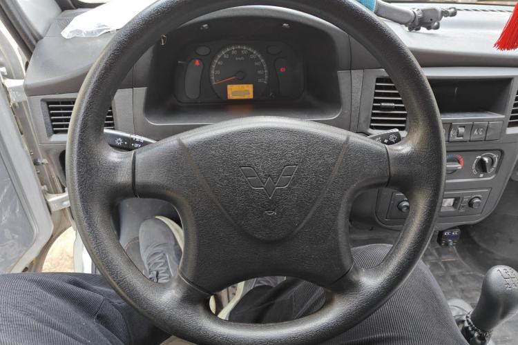 Used Wuling Zhiguang 2020 1.2L Practical Model China VI LSI
