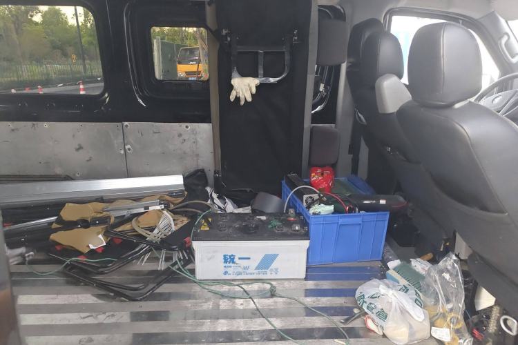 Used Foton Toano 2023 2.8T Manual Jixiang Long Wheelbase Mid-Top with Rear Dual Tires 7/9 Seats Left Rear Seat