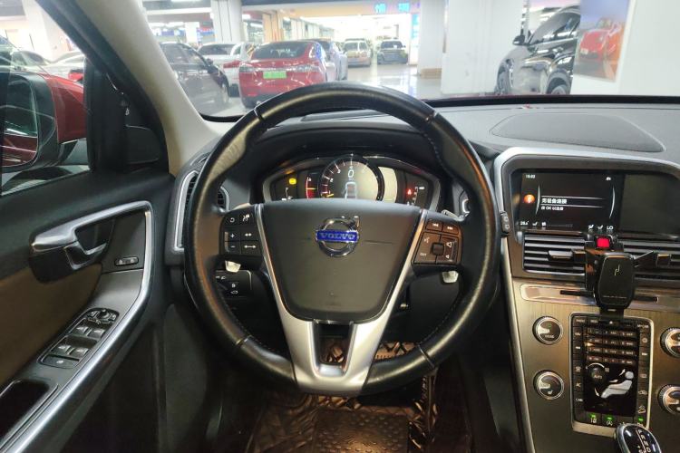 Used Volvo XC60 2015 T5 AWD Smart Drive Edition