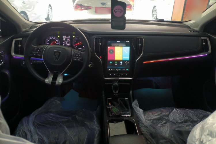 Used Roewe i6 2020 PLUS 1.6L CVT 4G Connected Glory Flagship Edition