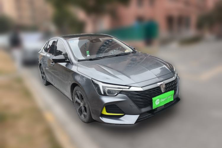 Used Roewe i6 MAX 2020 300TGI Automatic Supreme Edition with Cool Sunroof and Advanced Driving Features