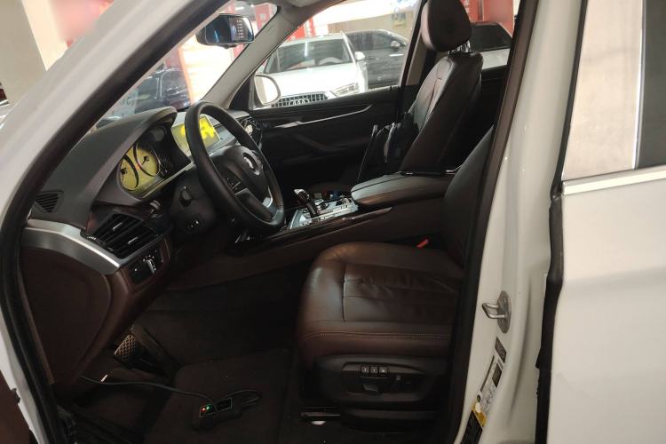 Used BMW X5 2014 xDrive35i U.S. specification
