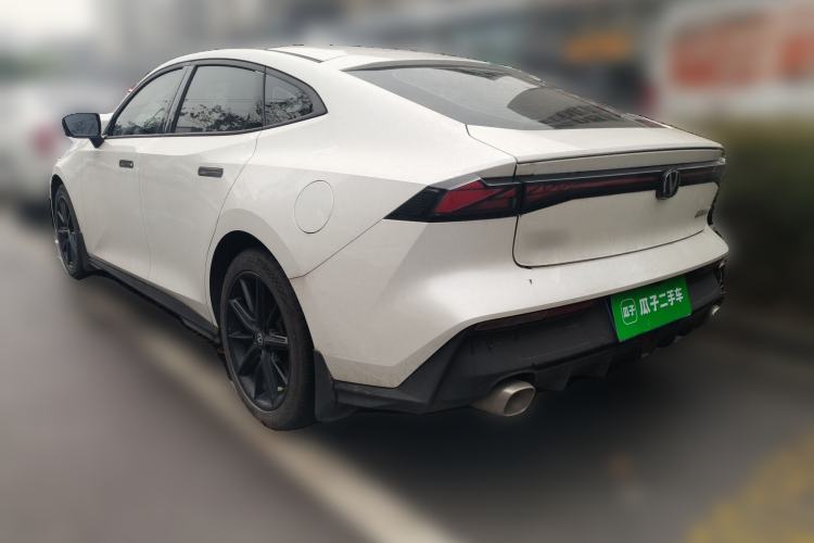 Used CHANGAN UNI-V 2023 1.5T Prestige Model
