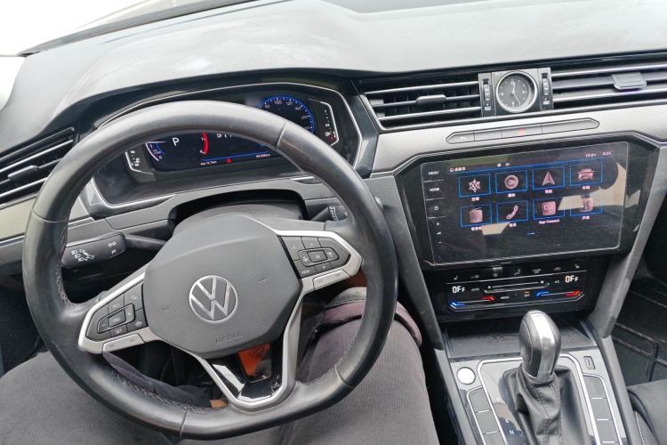 Used Volkswagen Magotan 2020 330TSI DSG Luxury Edition
