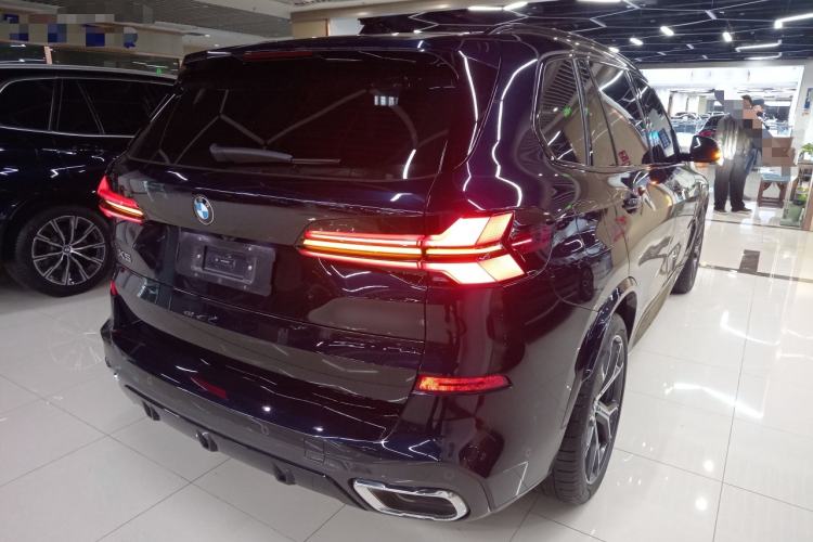 Used BMW X5 2023 xDrive 30Li Luxury M Sport Night Edition Package