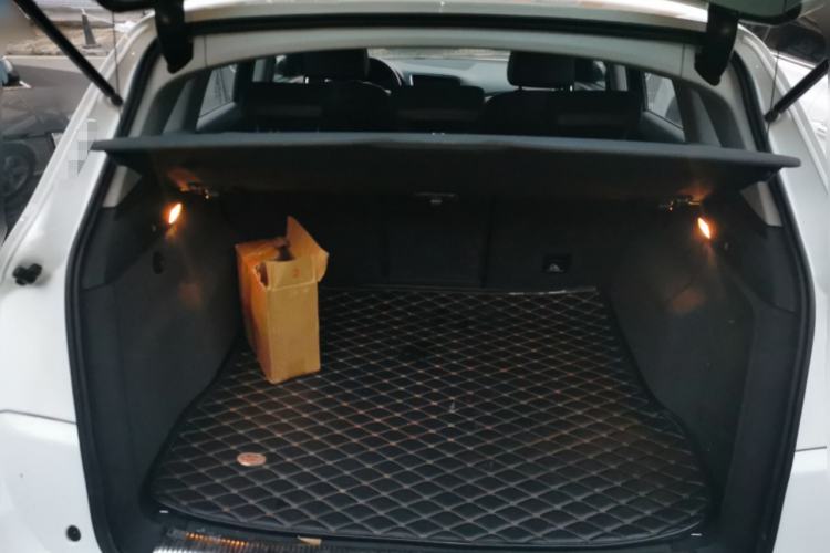 Used Audi Q5 2018 Collector's Edition 40 TFSI Ambition Model Trunk