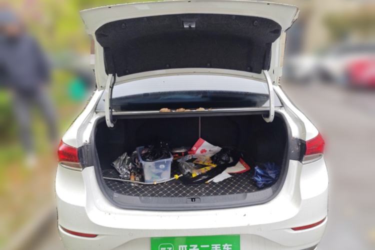 Used Buick GT 2019 15T Dual-Clutch Connected Elite Model China VI Trunk