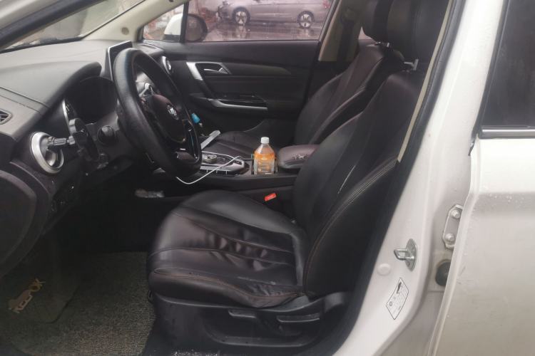 Used BAIC Beijing EU5 2018 R500 Smart Wind Edition