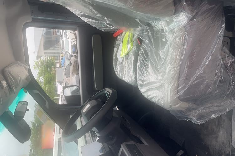 Used Farizon Xingxiang V 2025 V8E Functional Edition—Smart Edition, 350km Interior 9