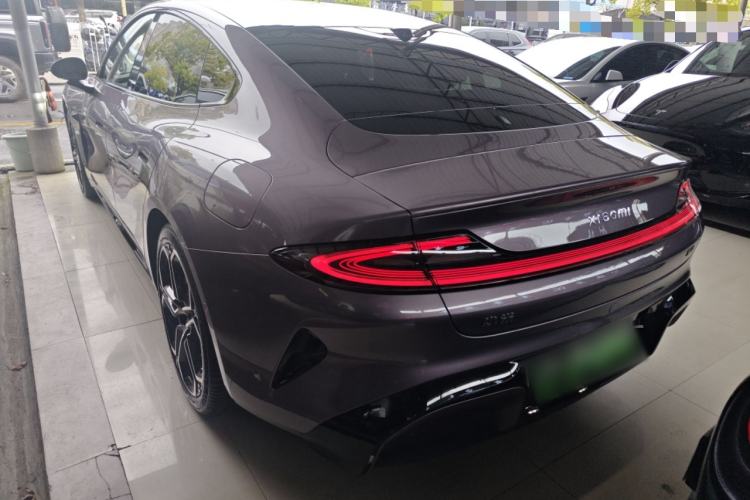 Used Xiaomi Auto SU7 2024 Rear-Drive Long-Range Intelligent Driving Version
