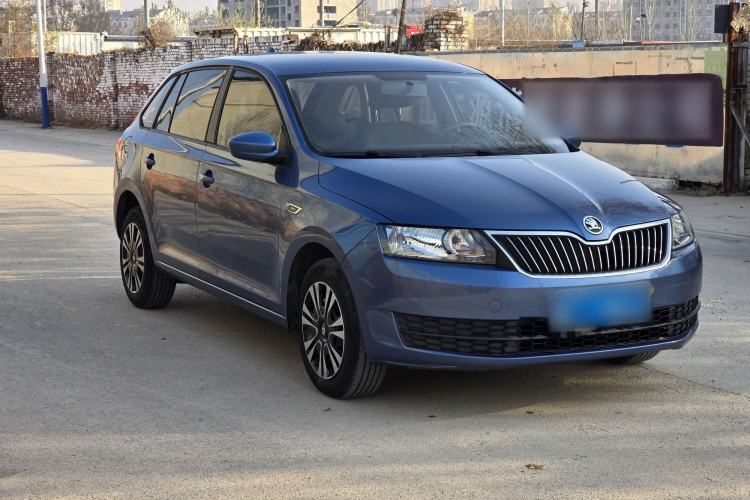 Used Skoda Rapid Spaceback 2014 1.6L Automatic Enjoyment Edition