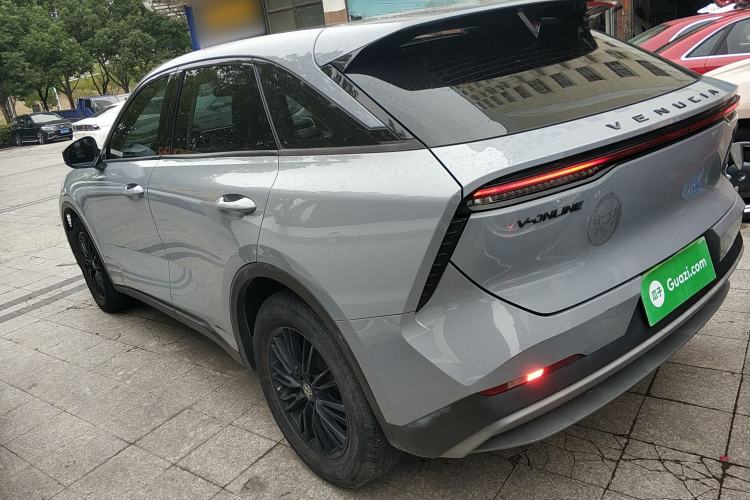 Used Venucia V 2021 260T Idol Edition