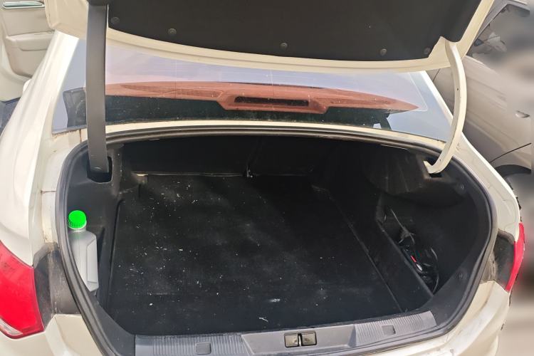 Used Citroen C4L 2013 1.6L Manual Jingzhi Edition Trunk