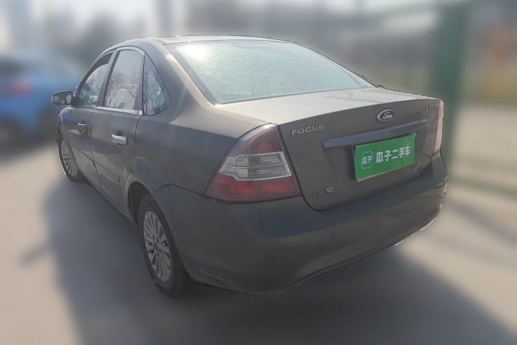 Used Ford Focus 2013 Sedan Classic 1.8L Manual Fashion Edition