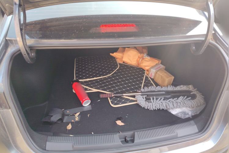 Used Roewe i5 2023 1.5L CVT Luxury Edition
