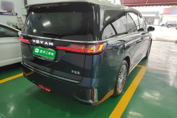 Used VOYAH Dream 2025 PHEV Four-Wheel-Drive Flagship Version – Qiankun Edition Rear Right 45 Deg