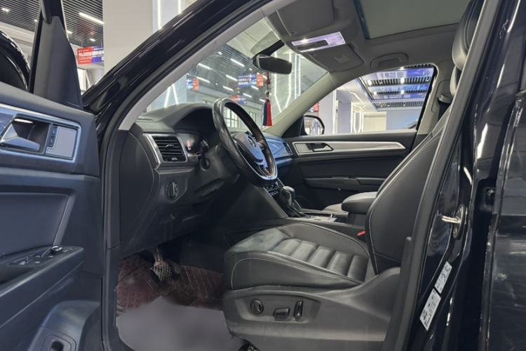 Used Volkswagen Teramont 2020 Revised Version 330TSI Two-Wheel Drive Luxury Edition Interior 2