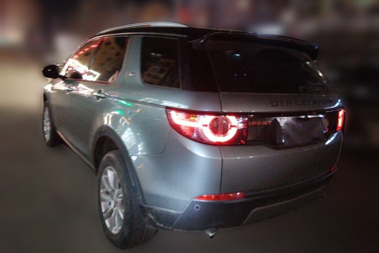 Used Land Rover Discovery Sport 2019 240 PS SE Version China VI Standard
