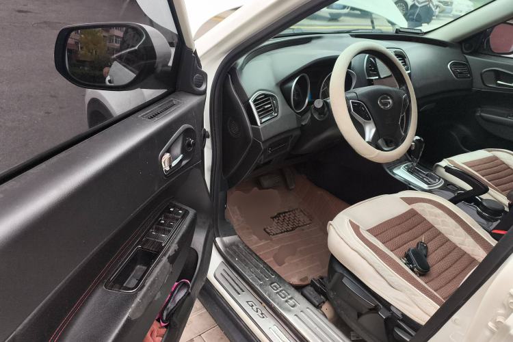 Used GAC Trumpchi GS5 Super 2015 2.0L Automatic Two-Wheel Drive Comfort Edition
