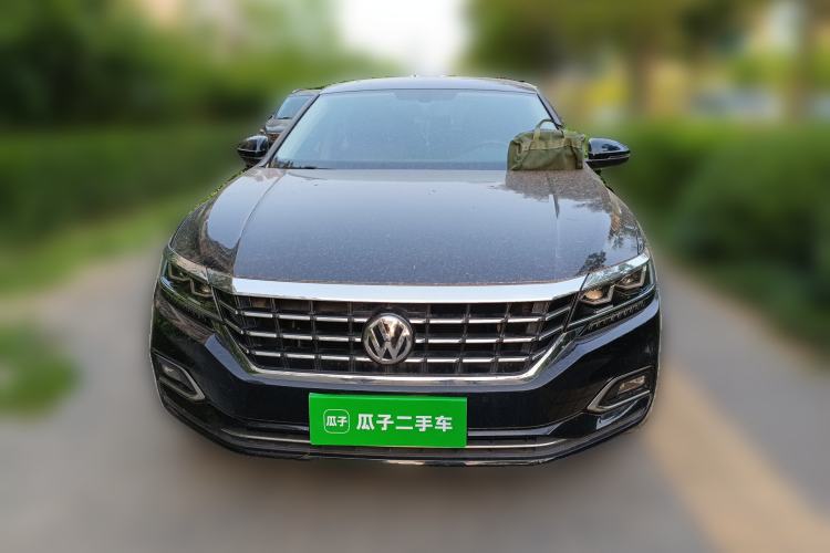 Used Volkswagen Passat 2019 330TSI Luxury Edition China VI Standard
