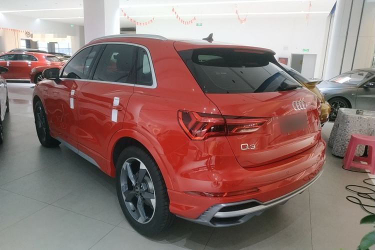 Used Audi Q3 2023 35 TFSI Fashion Dynamic Model (1.5T)
