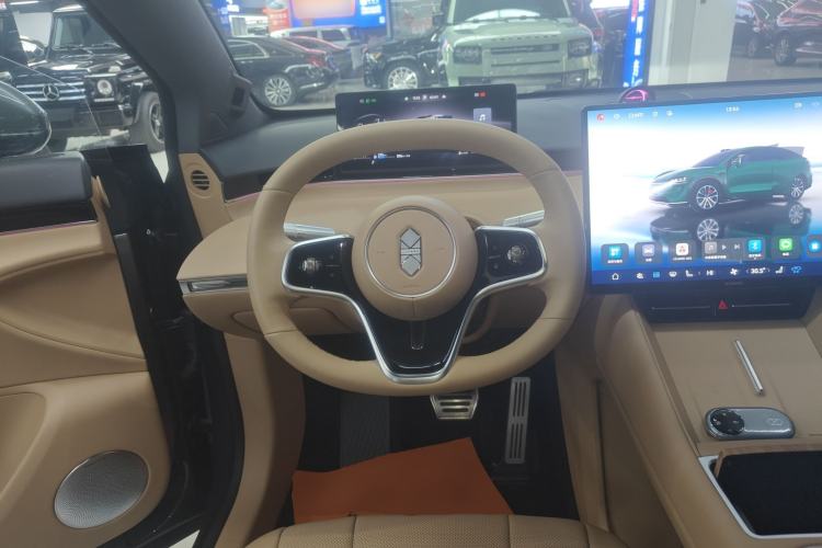 Used Hima Luxeed R7 2026 Model Range-Extending Ultra