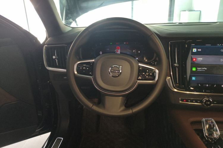 Used Volvo S90 2024 B5 Zhiyuan Luxury Edition
