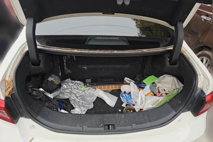 Used BYD Qin New Energy 2015 1.5T Dual-Crown Flagship Plus Edition Trunk