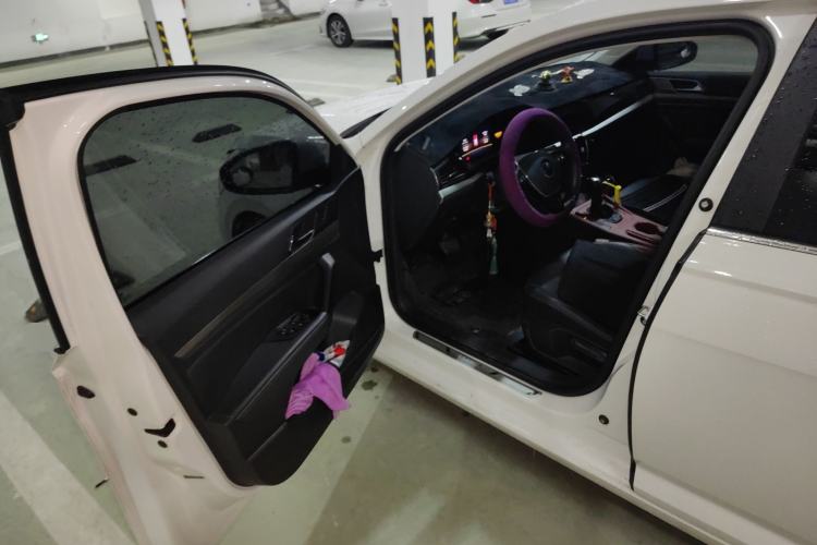 Used Volkswagen Lavida 2022 1.5L Automatic Comfort Edition Driver Seat