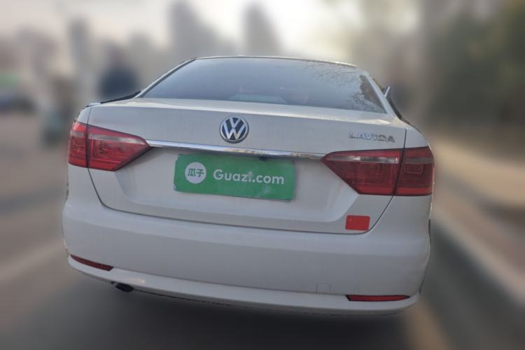 Used Volkswagen Lavida 2013 Revised Classic 1.6L Automatic Fashion Edition
