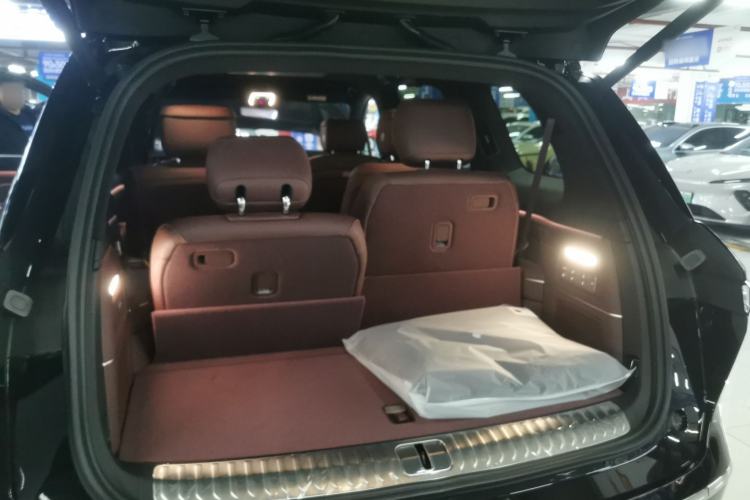 Used Nio ES8 2026 Model 6-seat Executive Luxury Edition Trunk