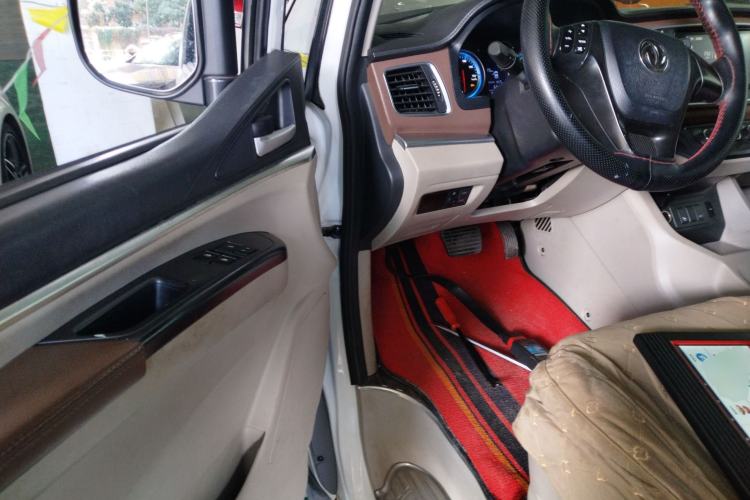 Used FORTHING Lingzhi M5 2020 Long-Range Luxury 7-Seater Model
