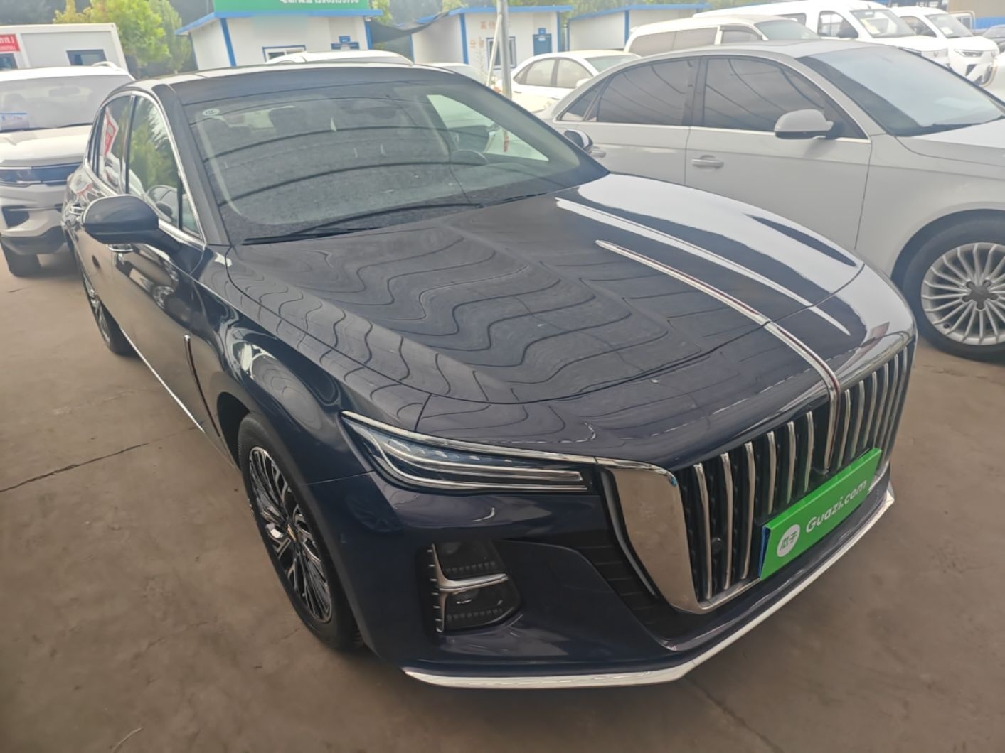 Hongqi H5 2024 2.0T Automatic Smart Connect Flagship Edition - Chinese Trim Ling — снимка 3