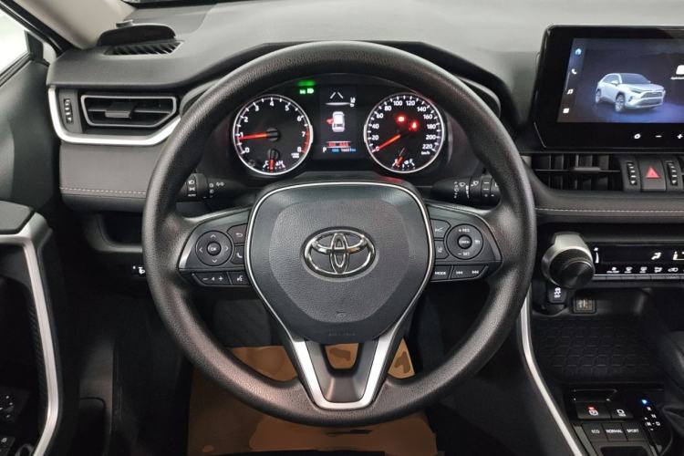 Used Toyota RAV4 2024 2.0L CVT Two-Wheel Drive Urban Edition
