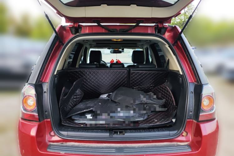 Used Land Rover Freelander 2 2013 2.2T SD4 SE Diesel Edition Trunk