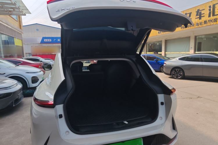 Used IM LS7 2023 90 kWh Elite Rear-Drive Version