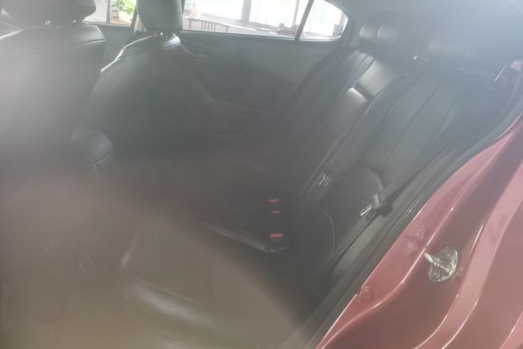Used Mazda 3 Axela 2017 Hatchback 1.5L Automatic Comfort Model Emission Standard China V Left Rear Seat
